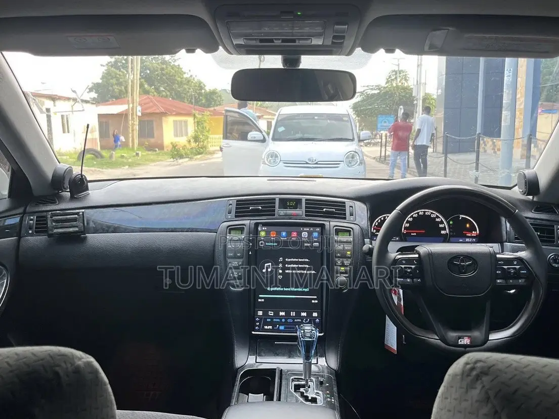 Toyota Crown 2007 White
