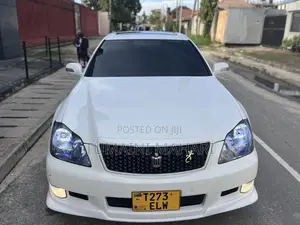Toyota Crown 2007 White