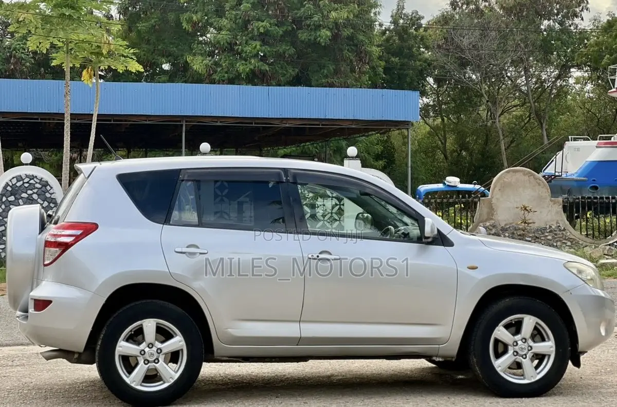 Toyota RAV4 2006 Silver