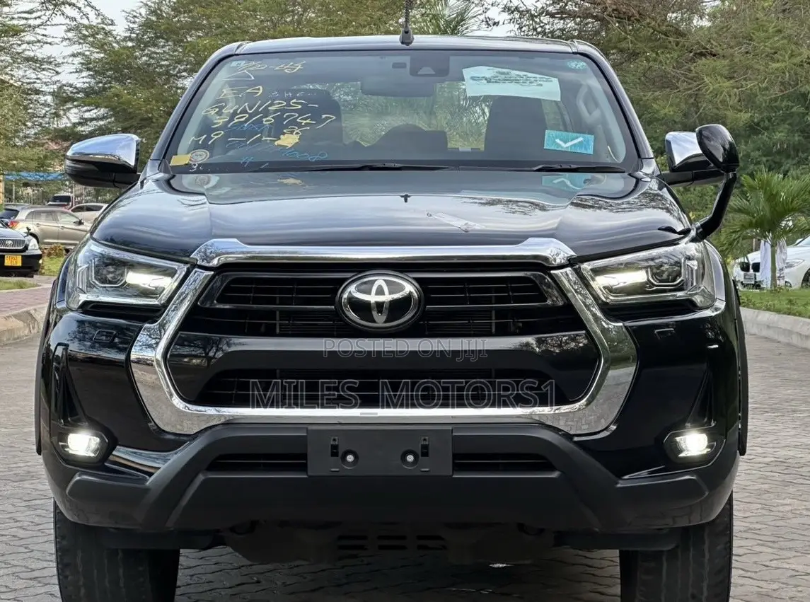 Toyota Hilux 2020 Black