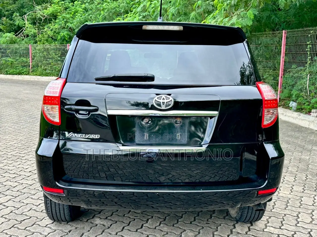 Toyota Vanguard 2009 Black