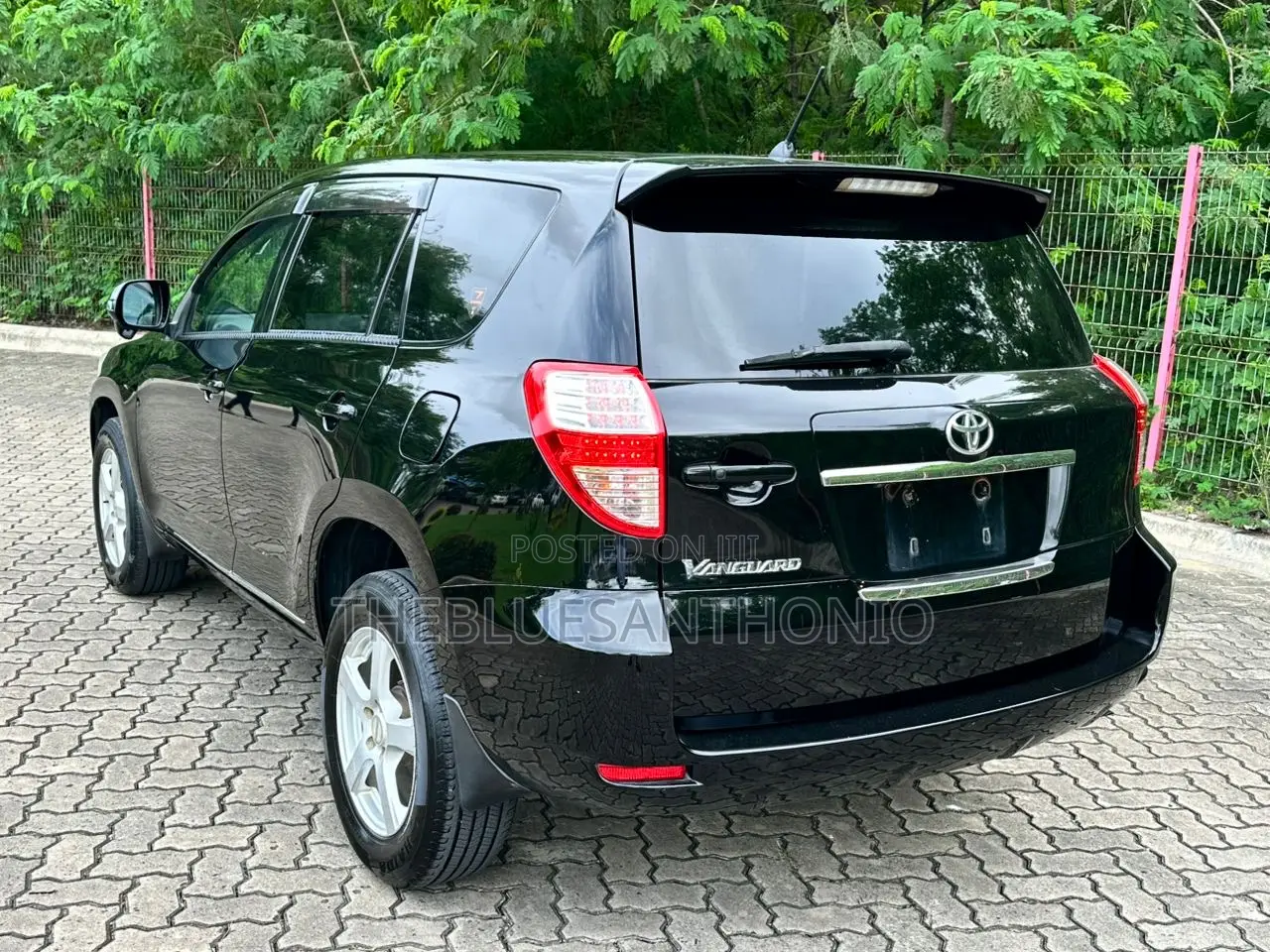 Toyota Vanguard 2009 Black