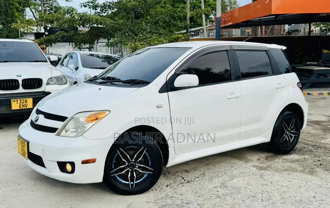 Toyota IST 2006 White