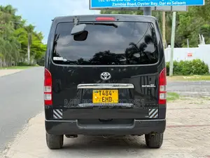 Toyota HiAce 2009 Black