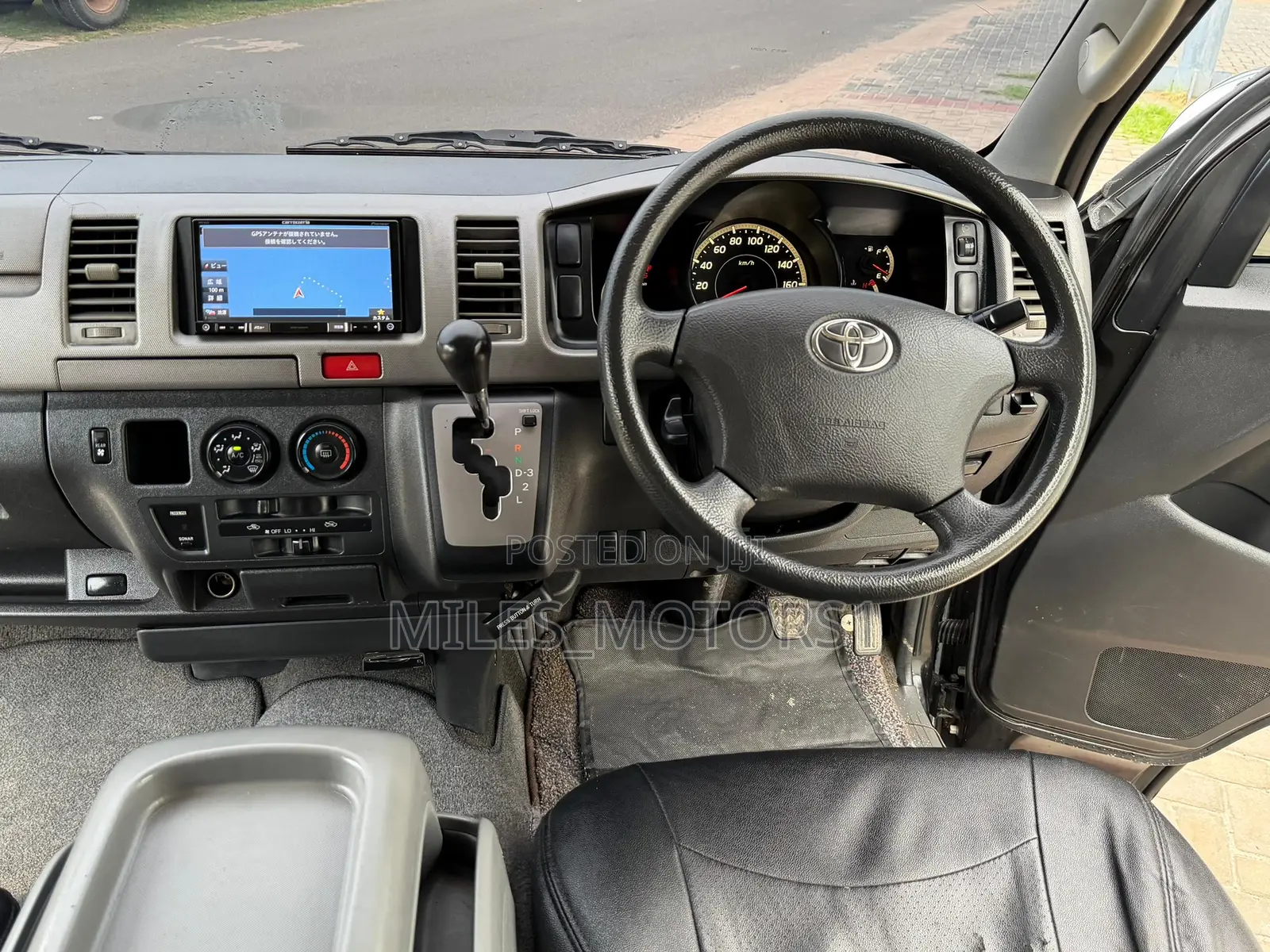 Toyota HiAce 2009 Black