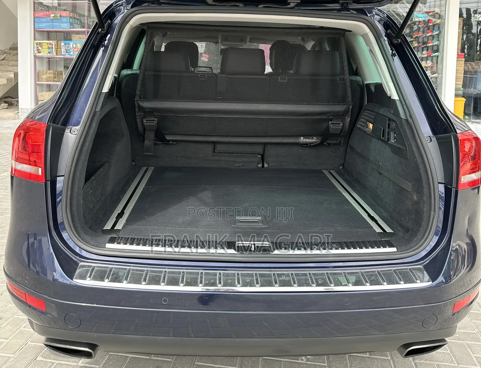 Volkswagen Touareg 2011 Blue