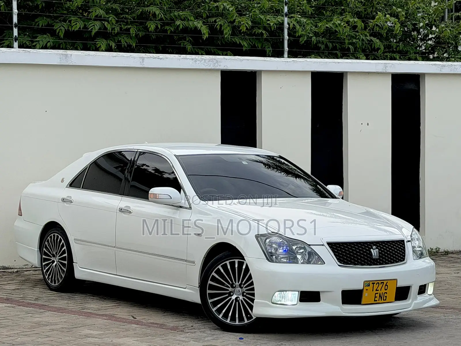 Toyota Crown 2006 White