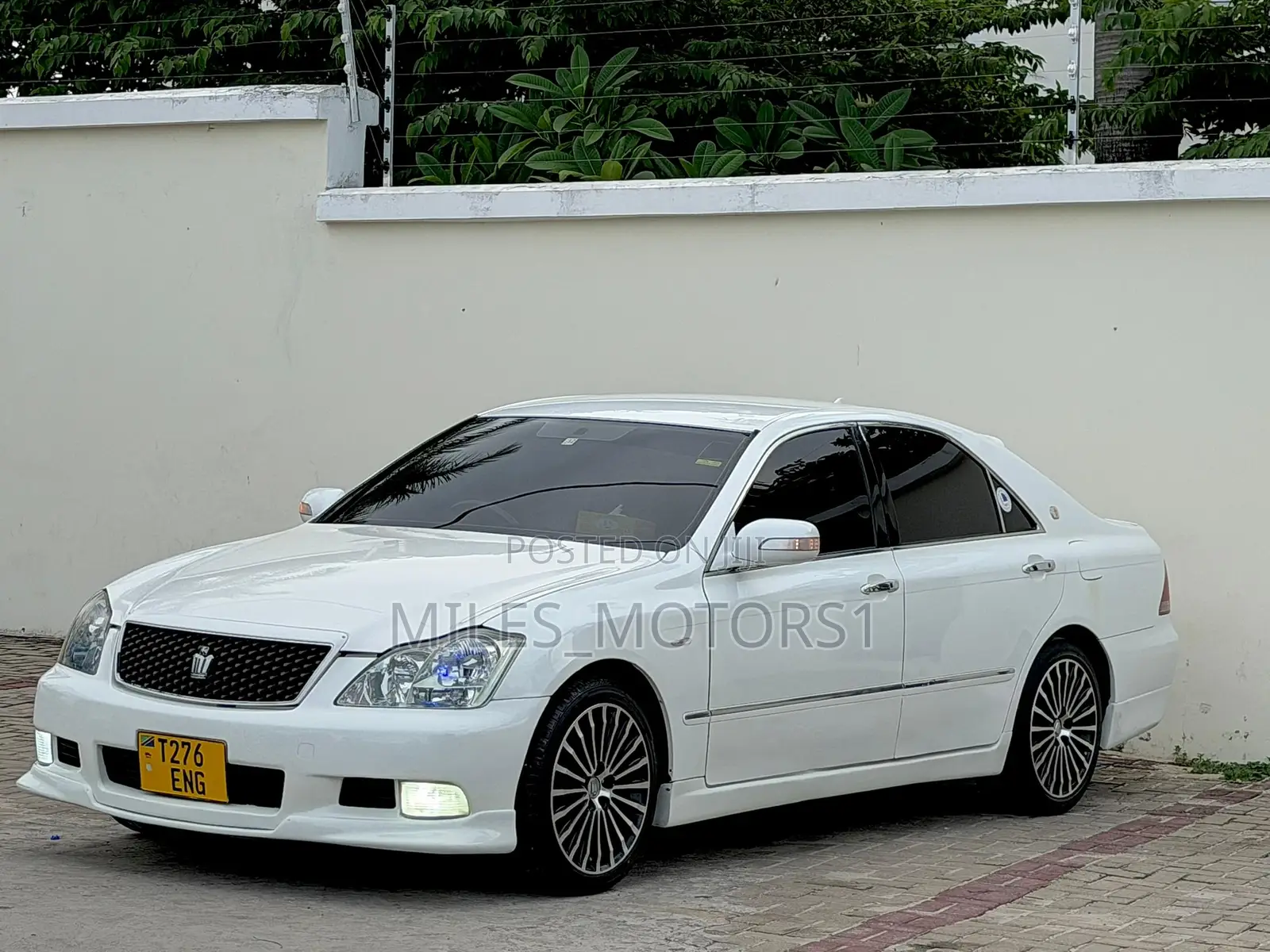 Toyota Crown 2006 White