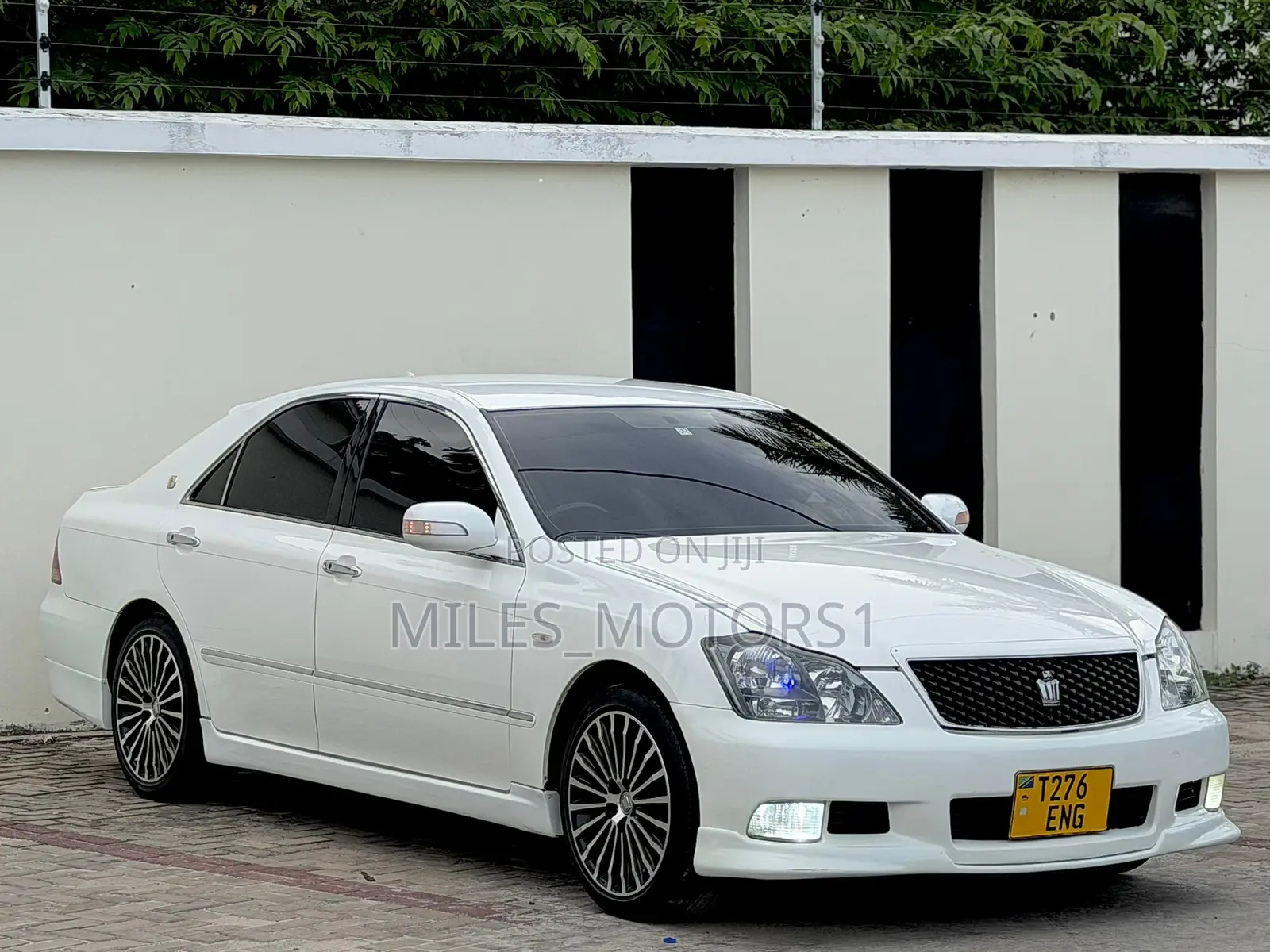 Toyota Crown 2006 White