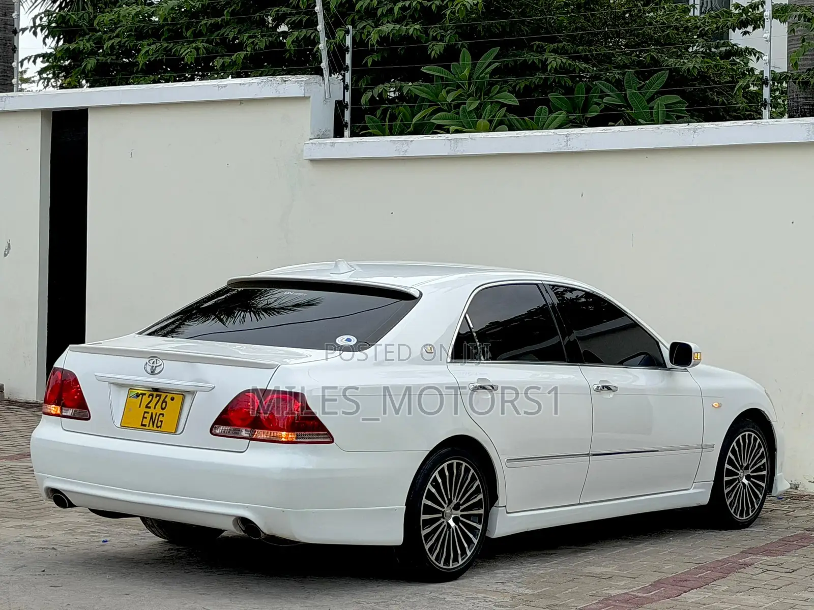 Toyota Crown 2006 White
