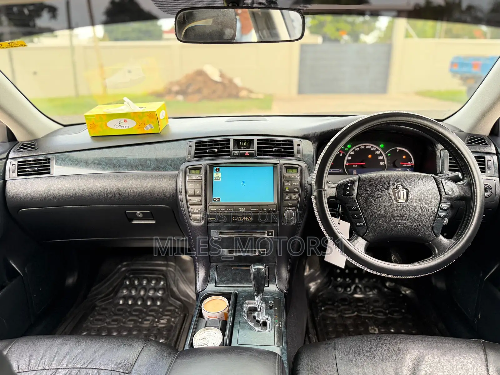 Toyota Crown 2006 White