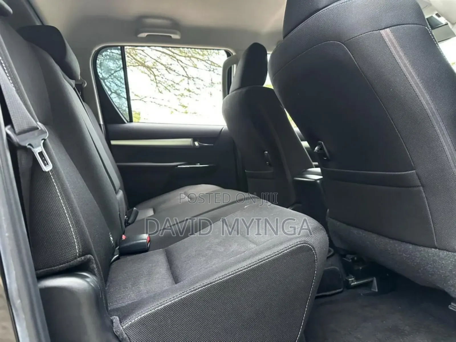 Toyota Hilux 2021 Black