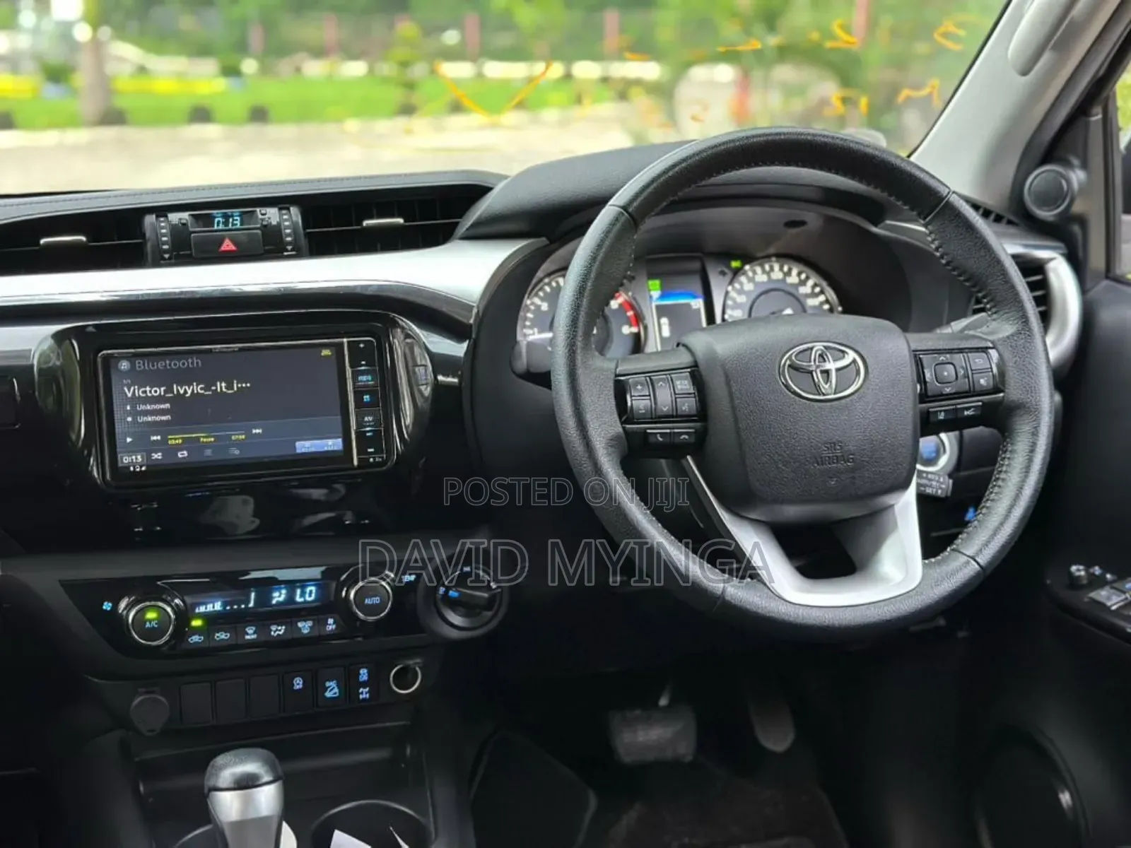 Toyota Hilux 2021 Black