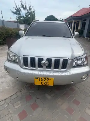 Toyota Kluger 2005 Silver