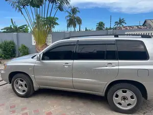 Toyota Kluger 2005 Silver