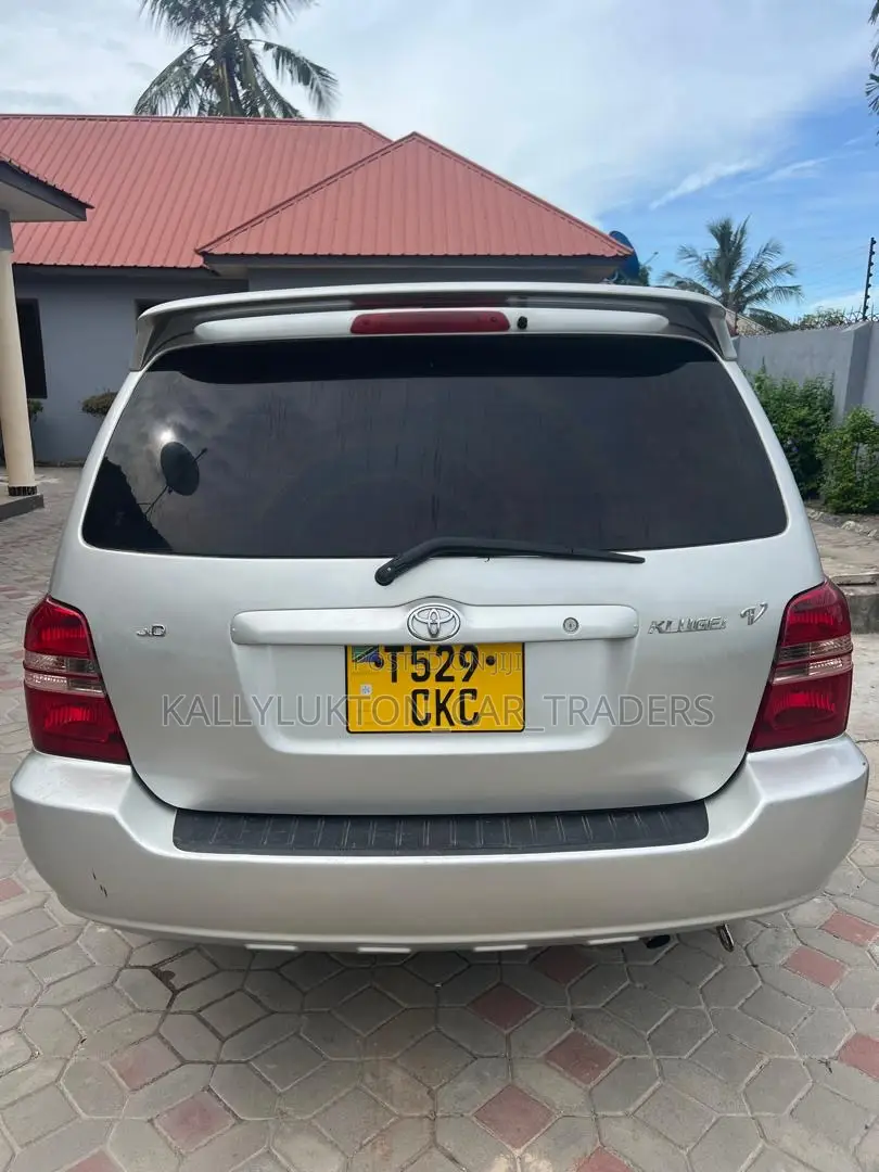 Toyota Kluger 2005 Silver