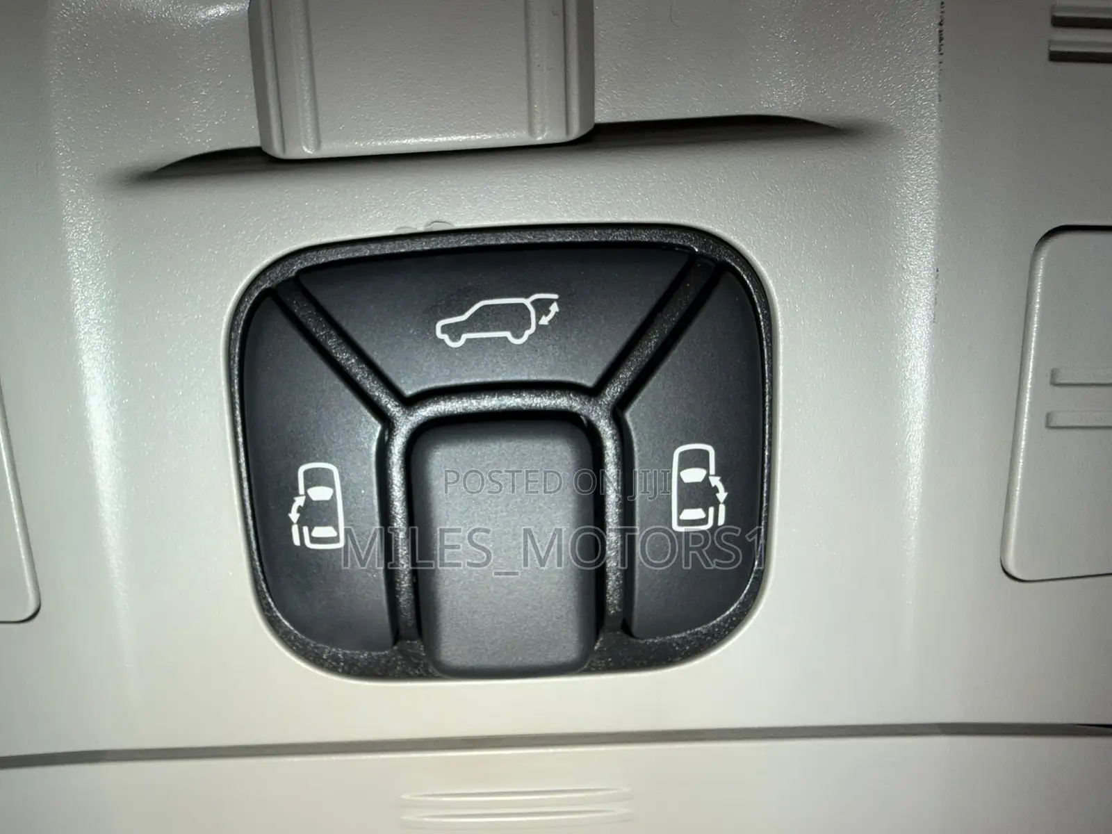 Toyota Vellfire 2009 Black