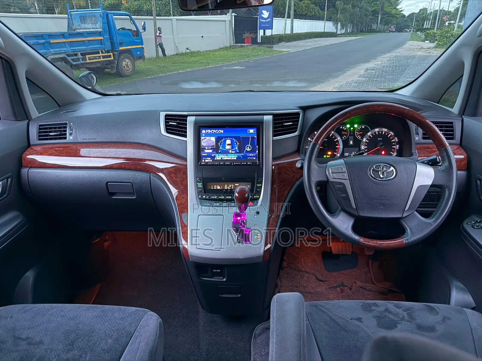 Toyota Vellfire 2009 Black