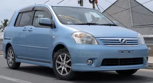 Toyota Raum 2011 Blue