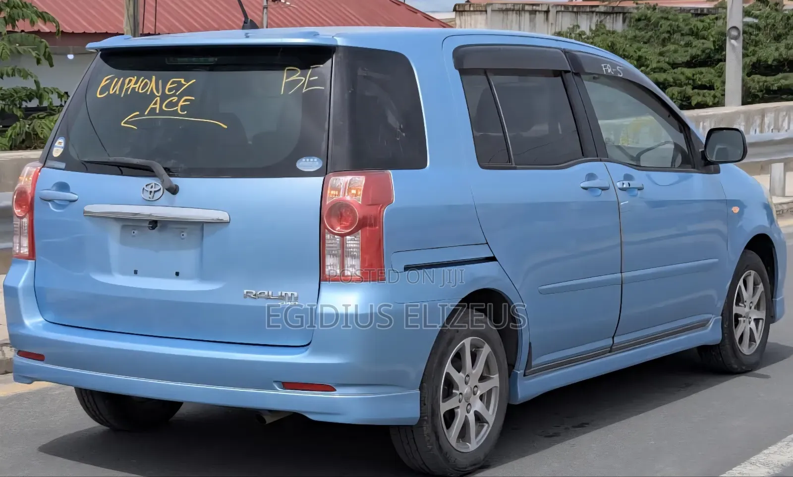 Toyota Raum 2011 Blue