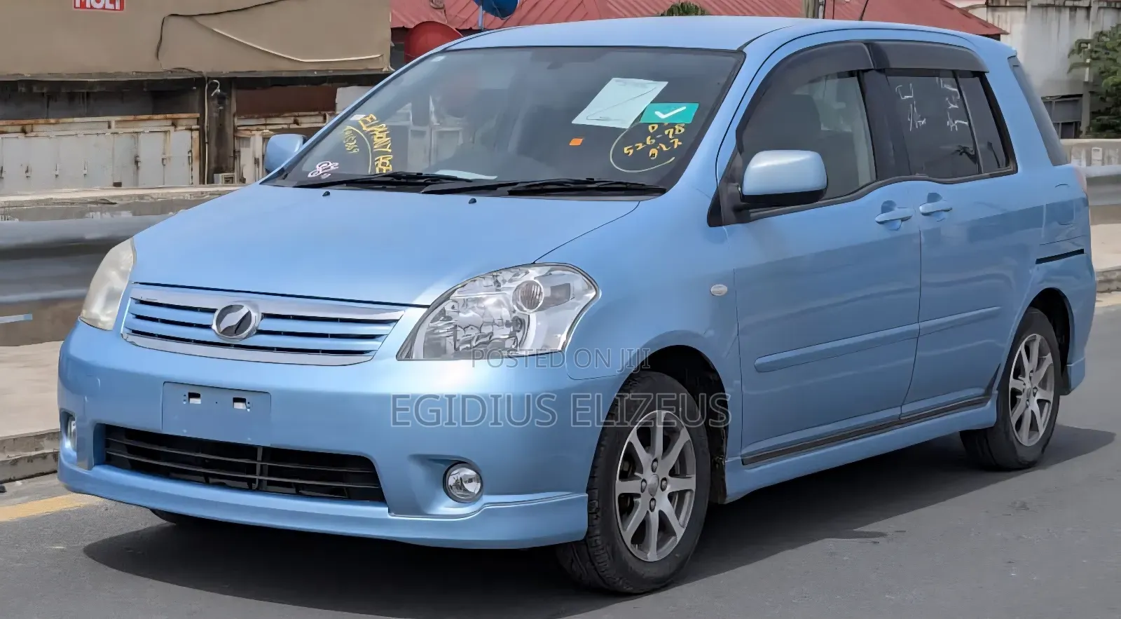 Toyota Raum 2011 Blue