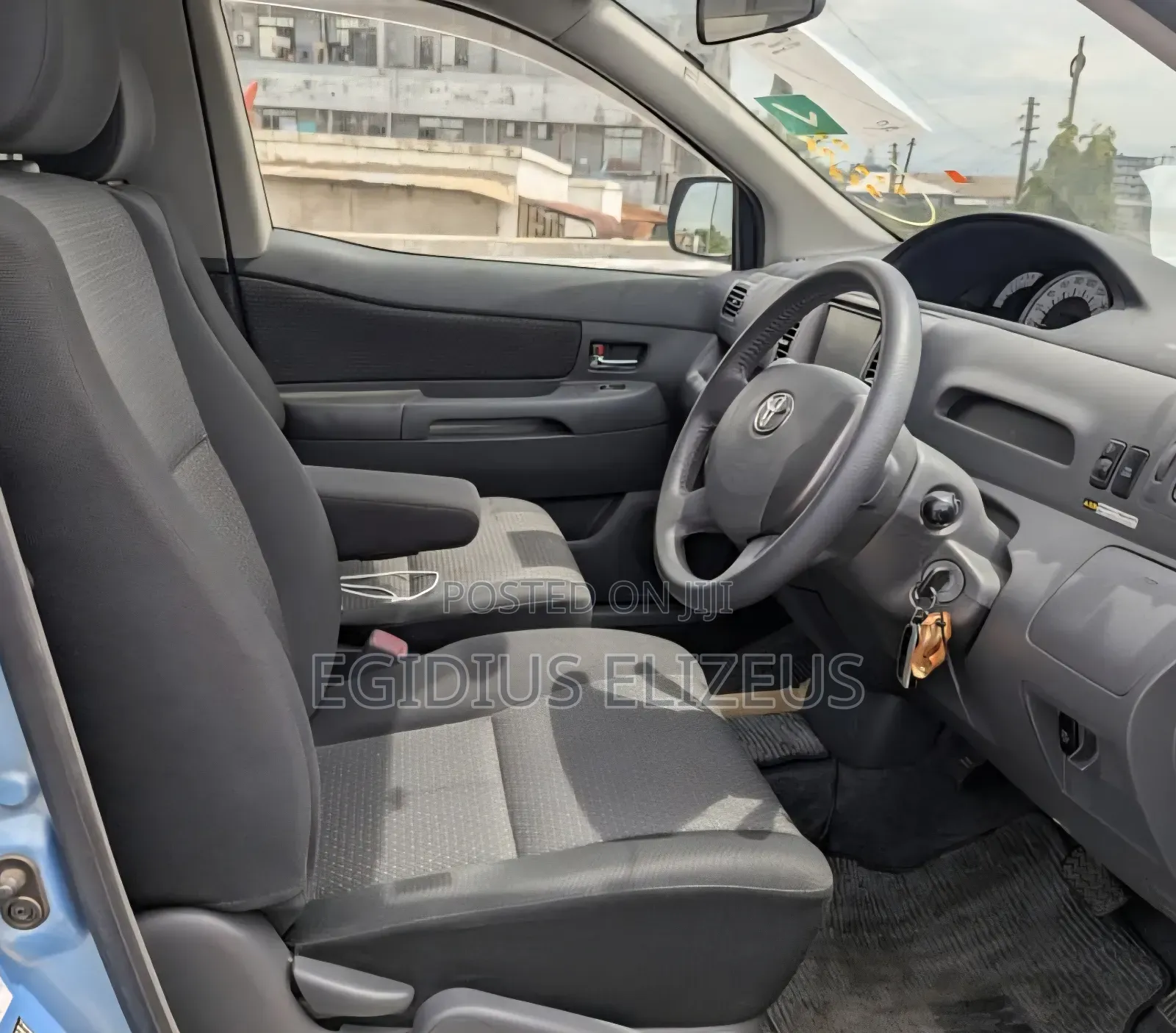 Toyota Raum 2011 Blue