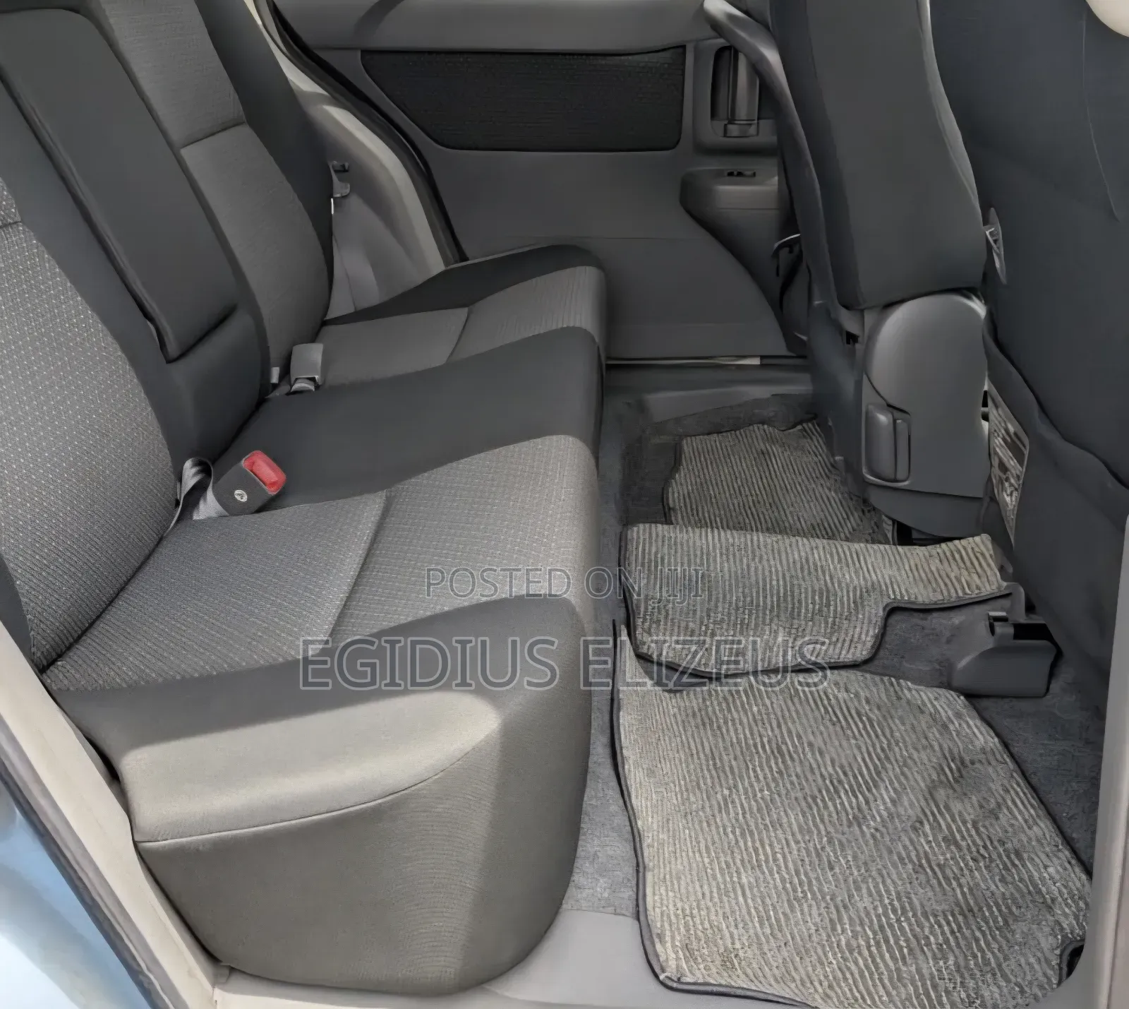 Toyota Raum 2011 Blue