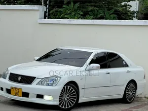 Toyota Crown 2006 White