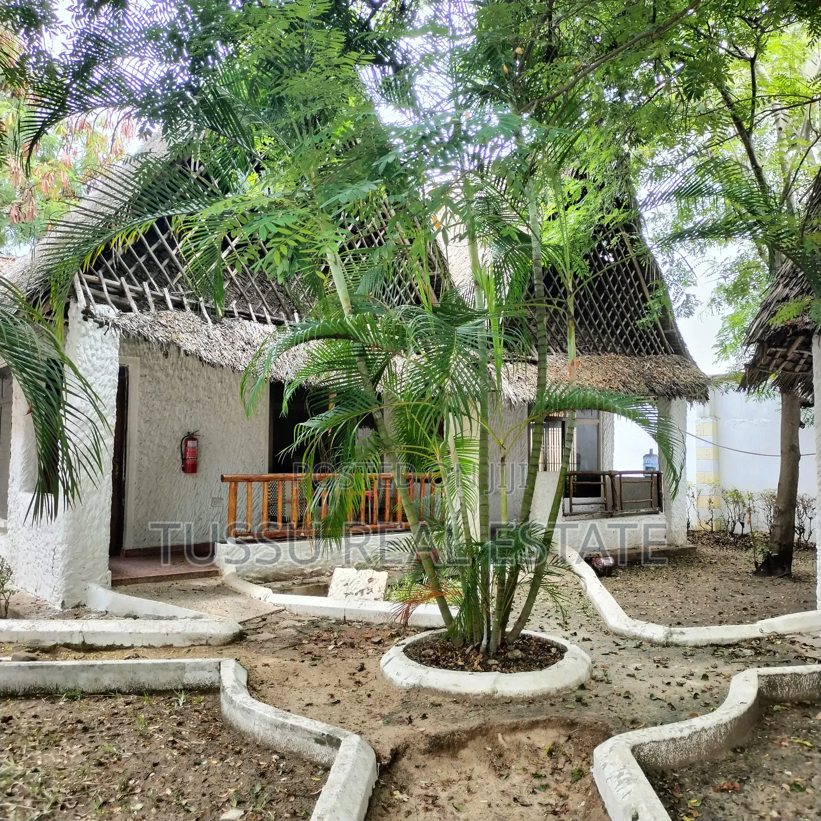 12bdrm House in Kawe Beach, Kinondoni for sale