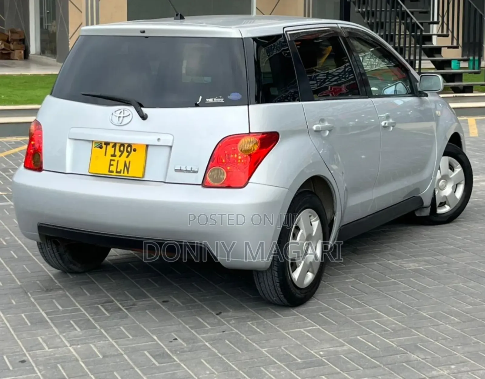 Toyota IST 2005 Silver