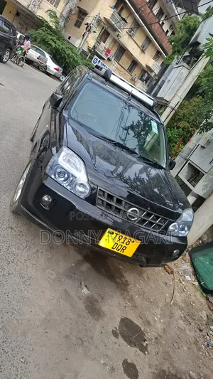 Nissan X-Trail 2.0 Petrol XE 2010 Black