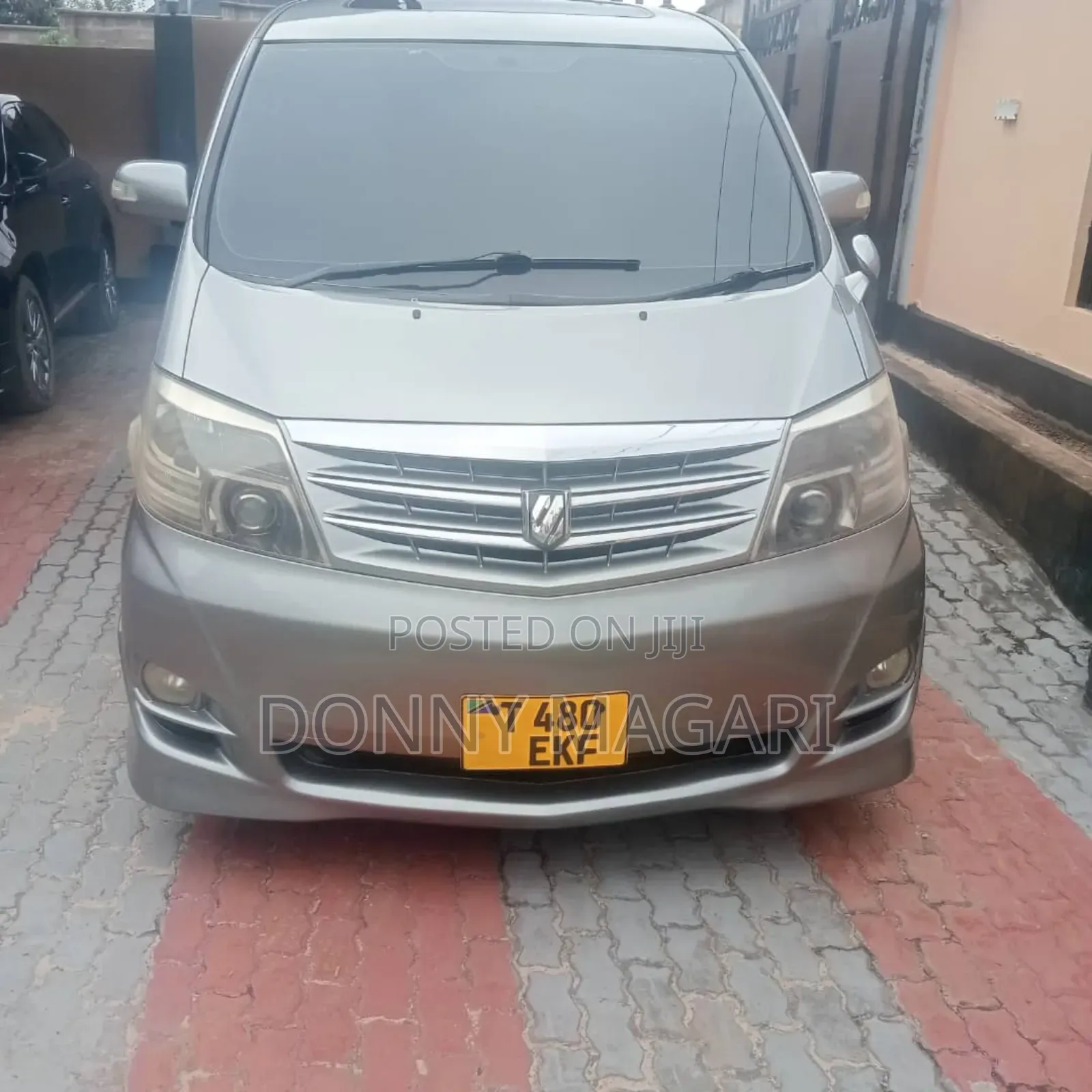 Toyota Alphard 2006 Gray