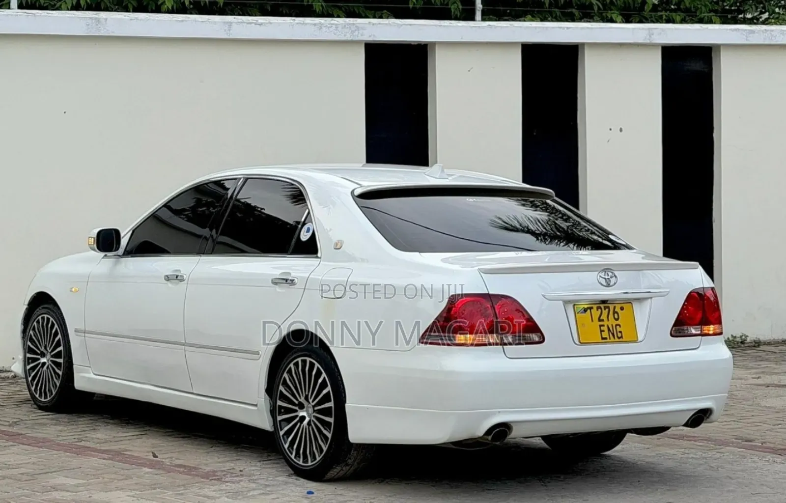 Toyota Crown 2006 White