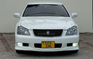 Toyota Crown 2006 White