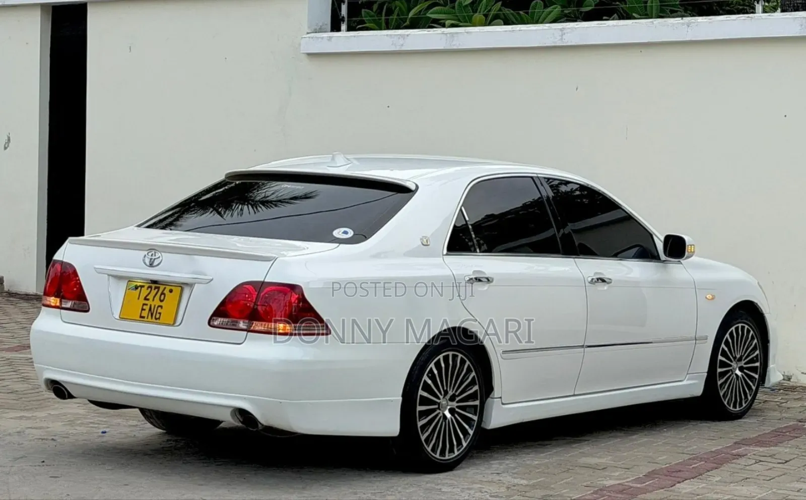 Toyota Crown 2006 White