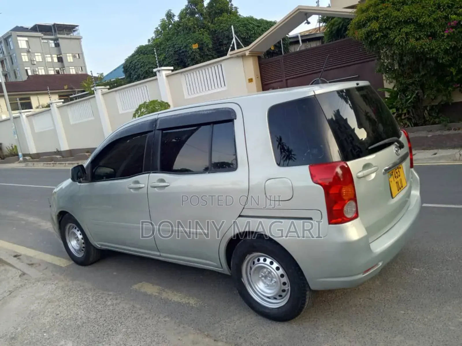 Toyota Raum 2006 Silver