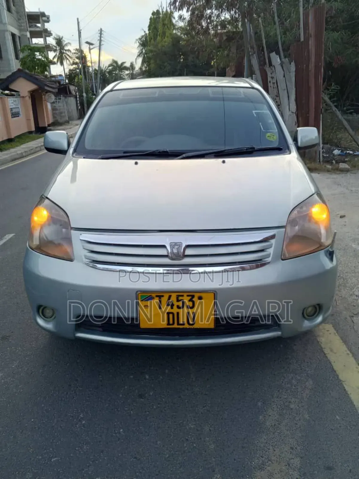 Toyota Raum 2006 Silver