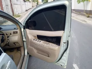 Toyota Raum 2006 Silver