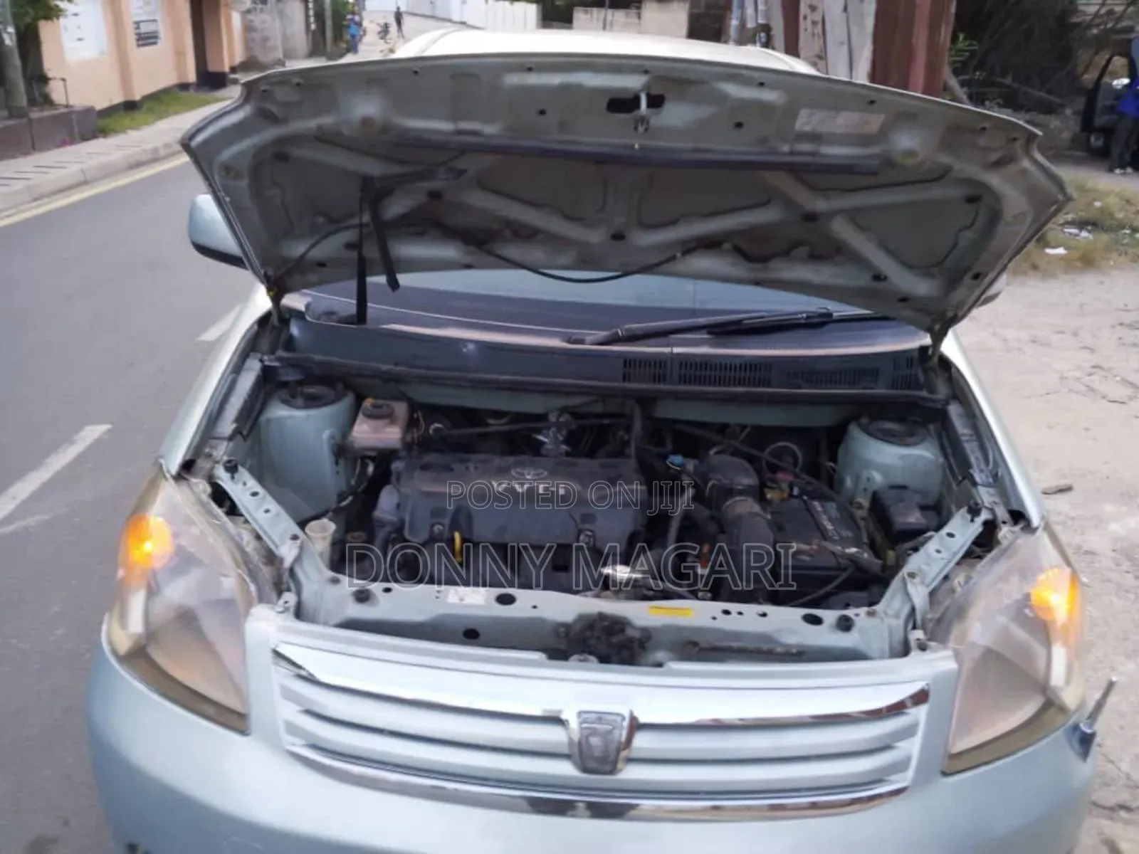 Toyota Raum 2006 Silver