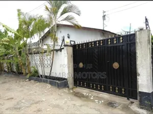 5bdrm House in Sinza A Dar Es, Kinondoni for sale