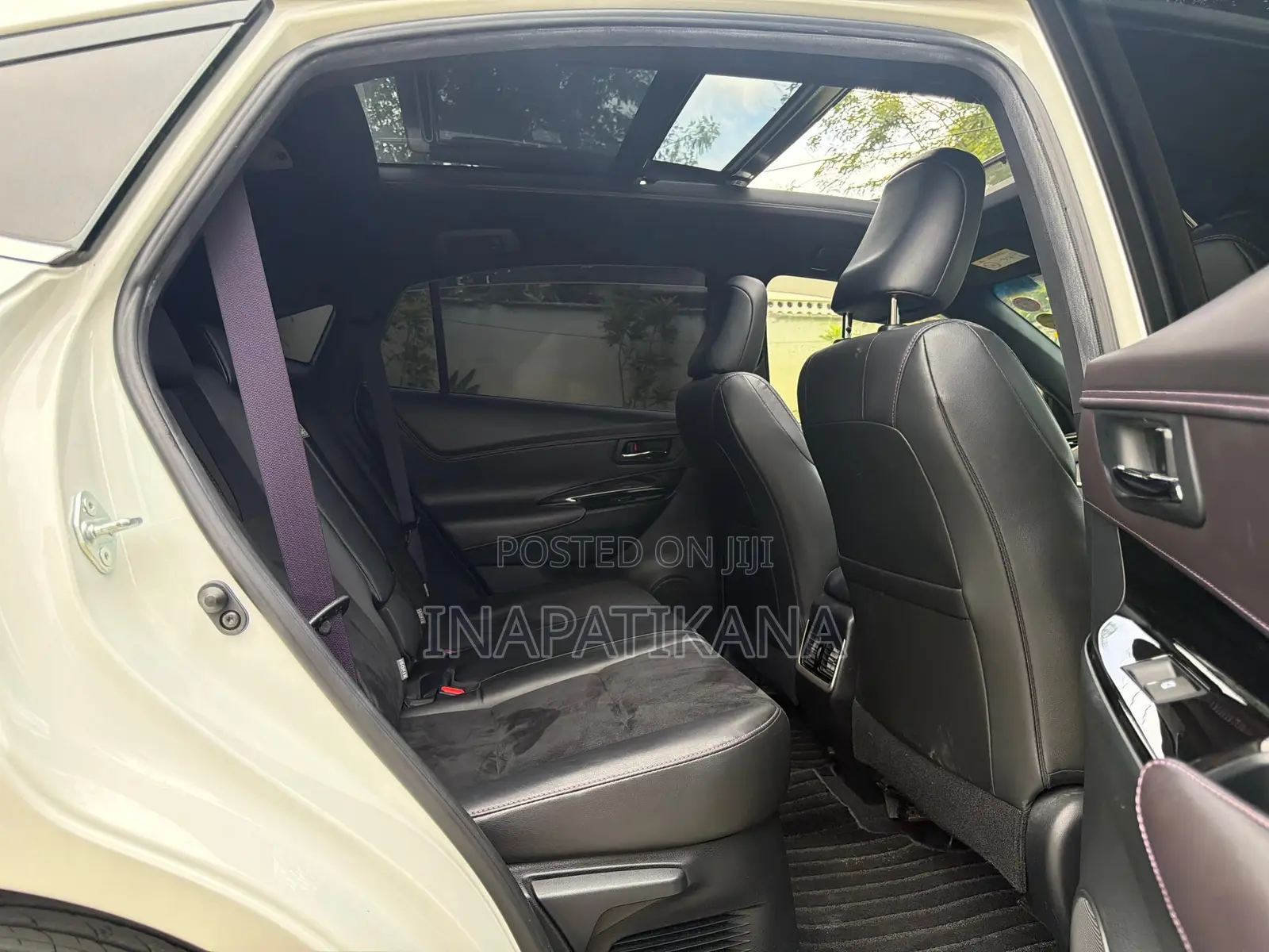Toyota Harrier 2.0 4WD 2016 Pearl