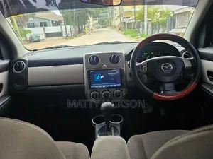 Mazda Verisa 2010 Maroon