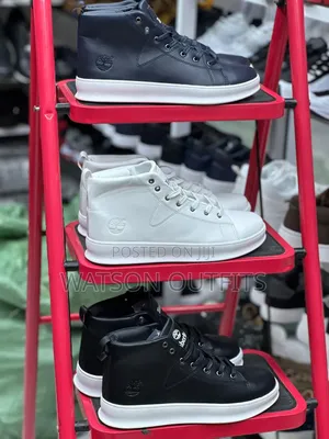Timberland Brand New White Boots or Shoes Materials Smart