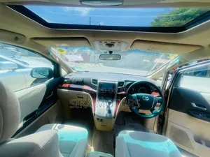 Toyota Alphard 2009 Gold
