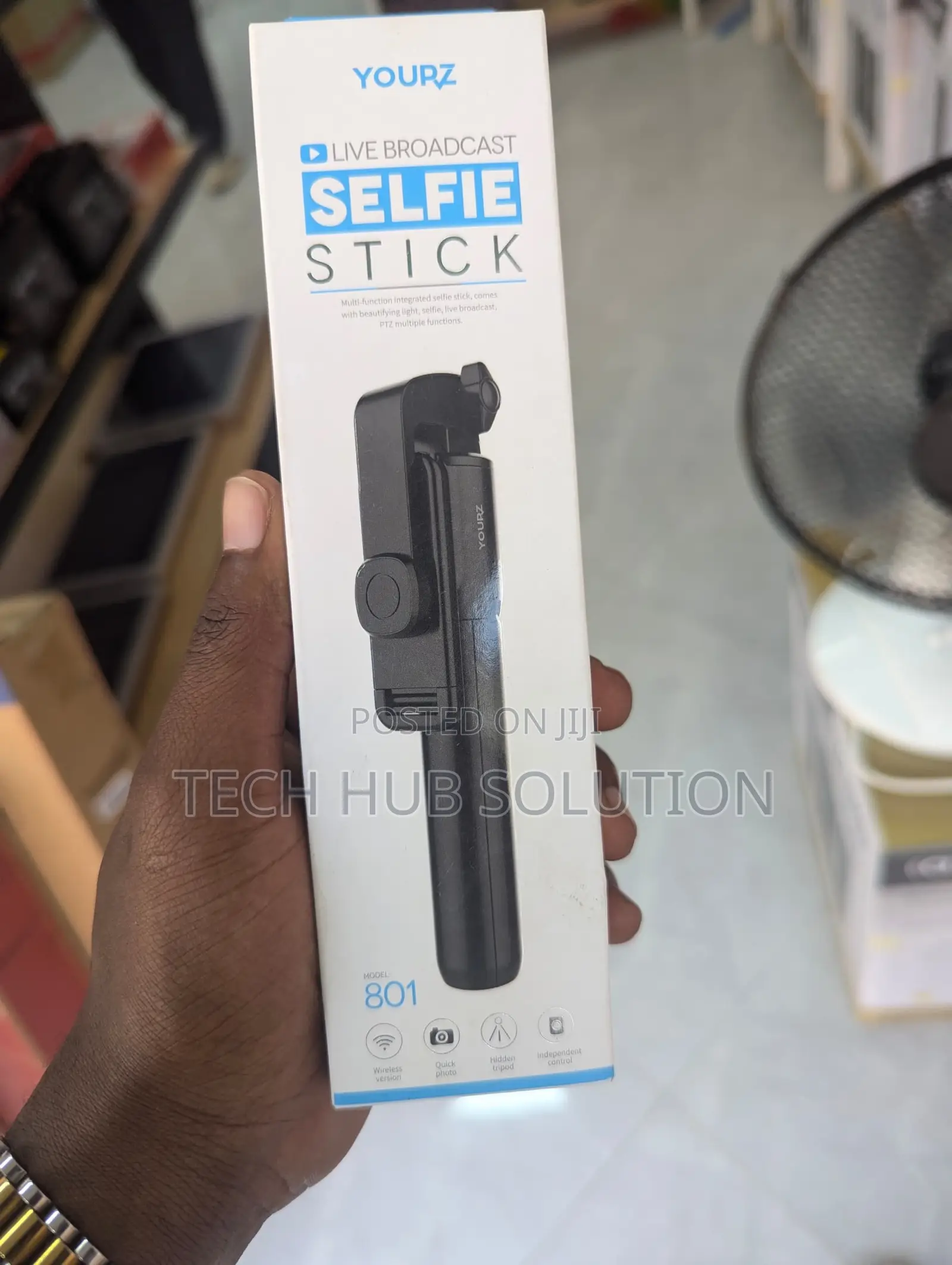 Yourz Live Broadcast Selfie Stick