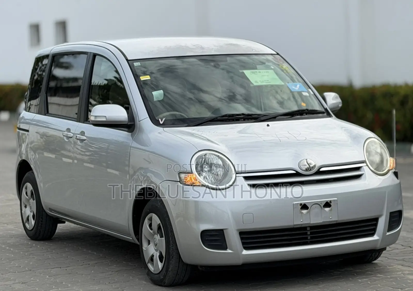 Toyota Sienta 2008 Silver