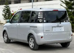 Toyota Sienta 2008 Silver