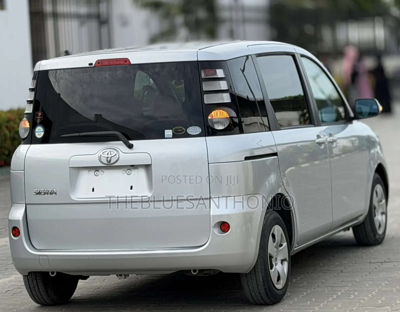 Toyota Sienta 2008 Silver