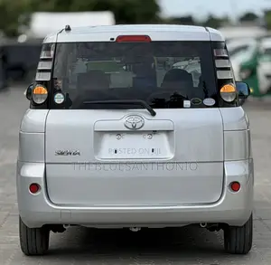 Toyota Sienta 2008 Silver