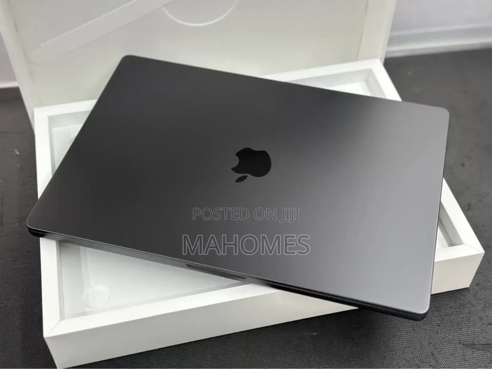 New Apple MacBook Pro 2024 M4 Pro 16-inch 24GB Apple M4 Pro SSD 512GB